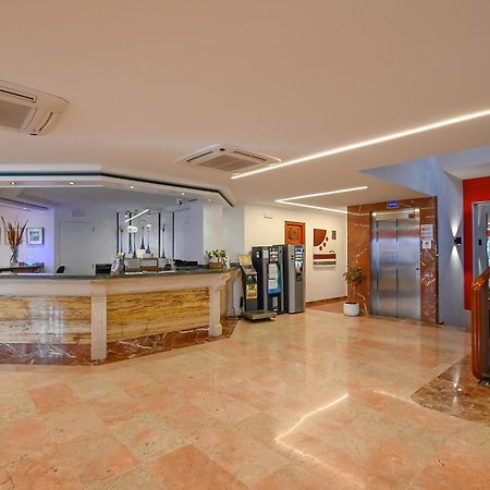 Hotel Pinos Playa Santanyi Bagian luar foto