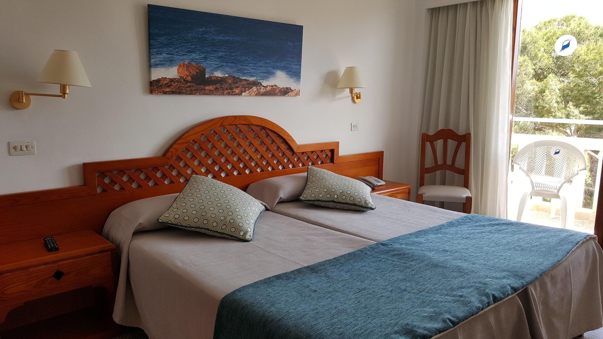 Hotel Pinos Playa Santanyi Bagian luar foto