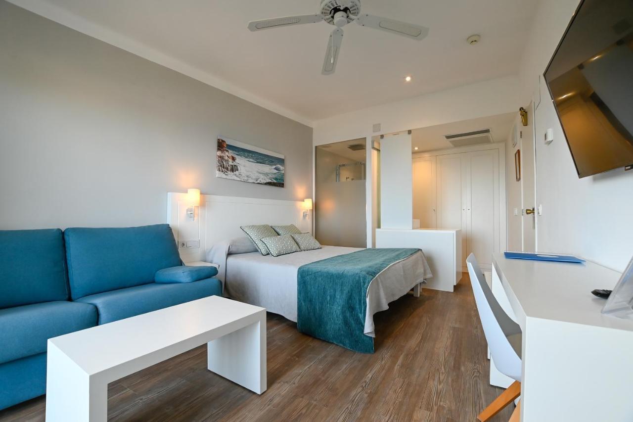 Hotel Pinos Playa Santanyi Bagian luar foto