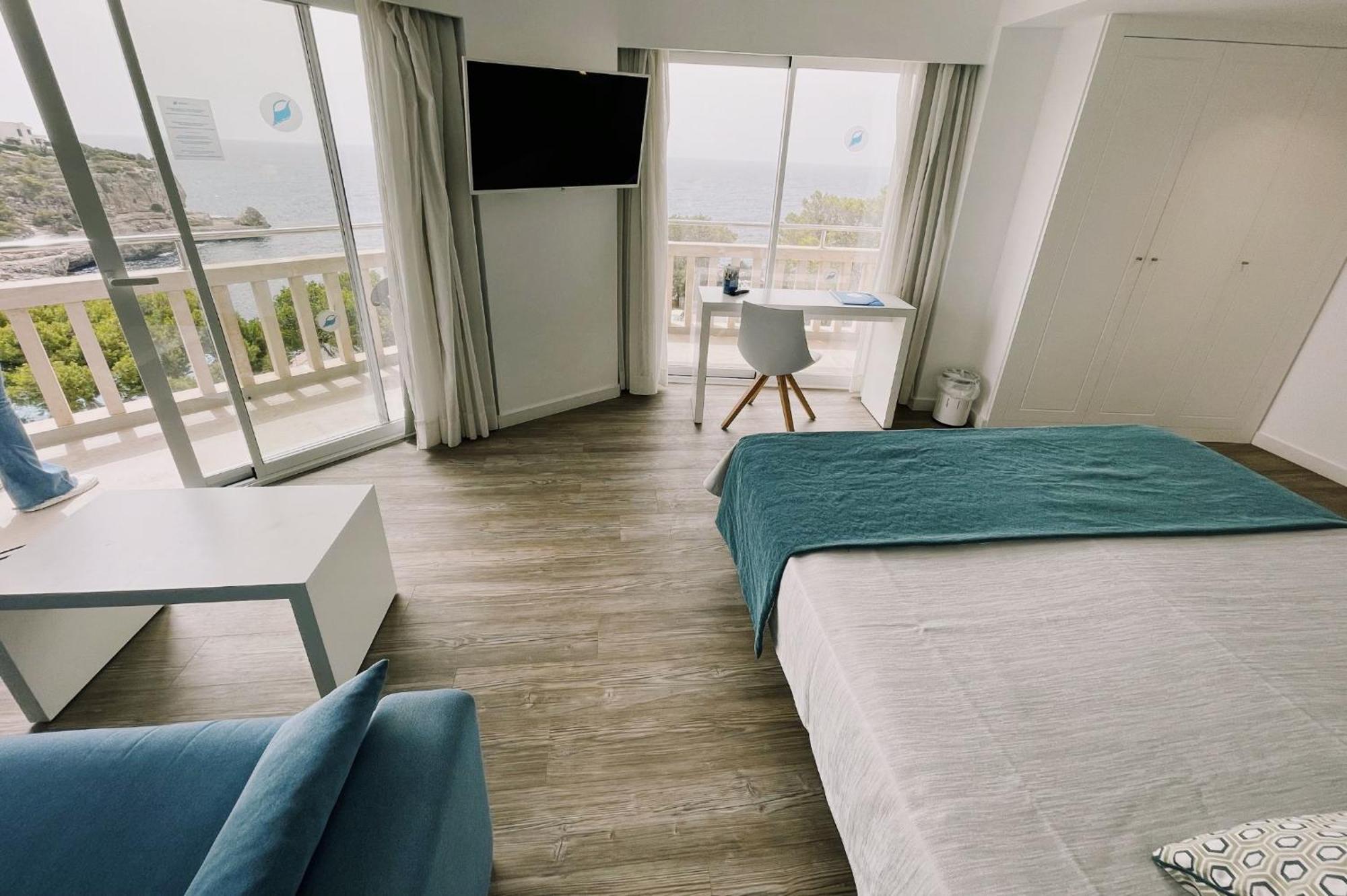 Hotel Pinos Playa Santanyi Bagian luar foto
