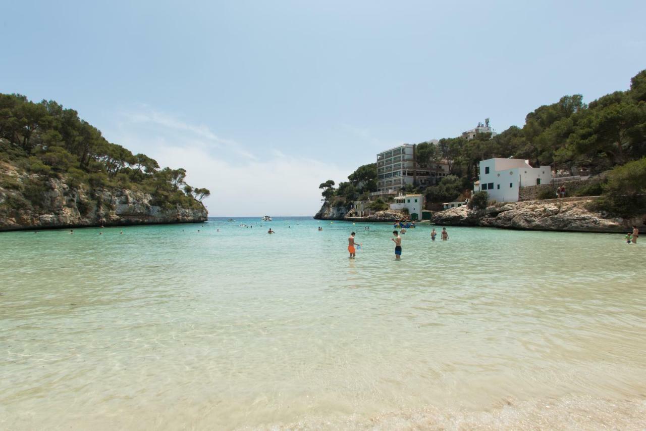 Hotel Pinos Playa Santanyi Bagian luar foto